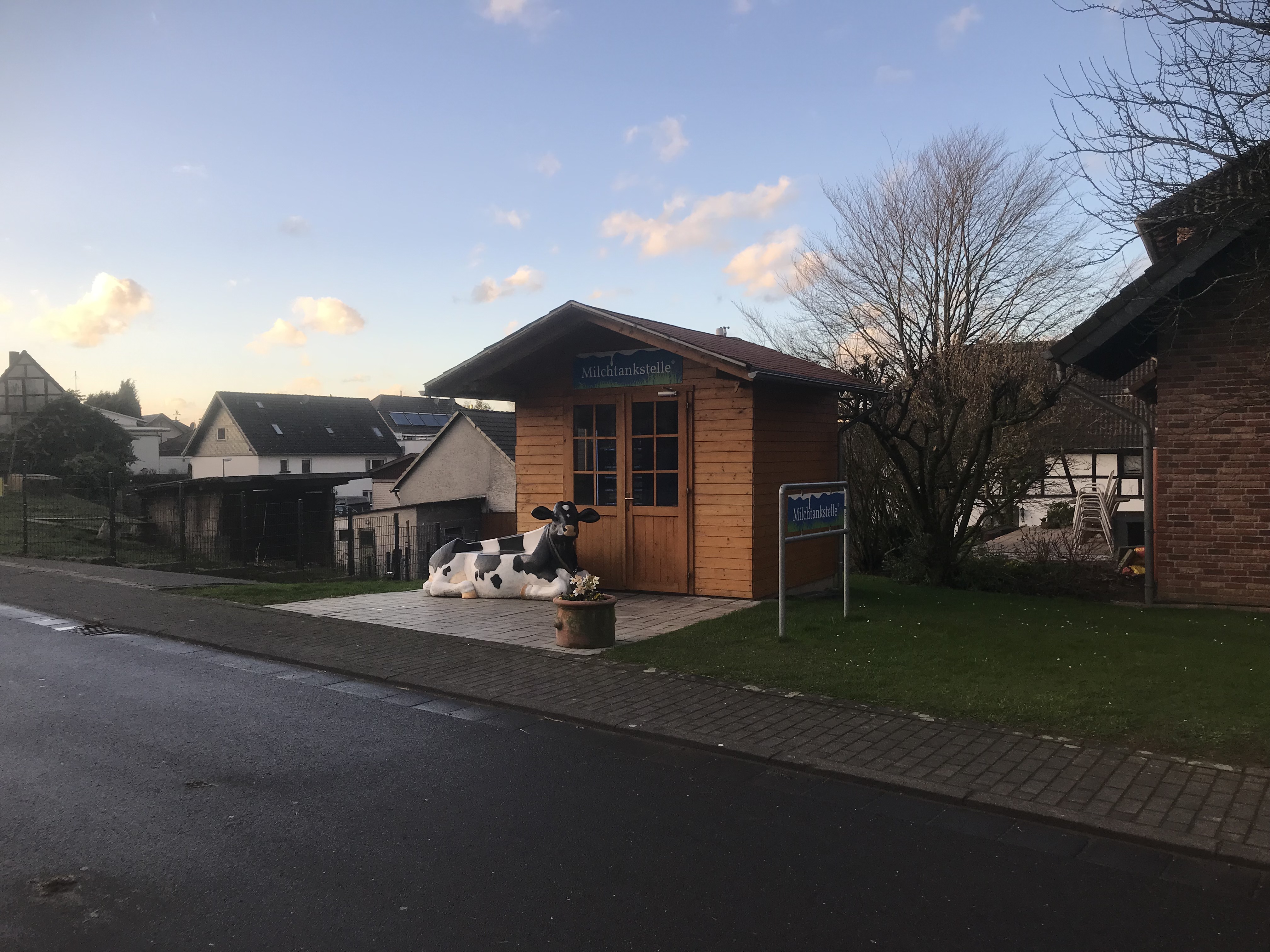 Milchtankstelle Bauernhof Höck